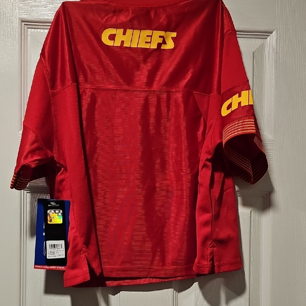 Women's Red Chiefs Jersey (Stitching/Sewing Defect) - Picture 9 of 9